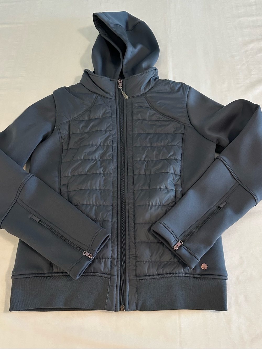 CALIA by Carrie Underwood Black Quilted-Panel Hooded Performance Jacket